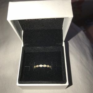 Pandora ring